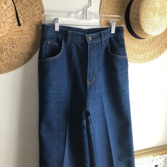 Vintage High Rise High Waisted Dark Wash Wide Bootcut Jeans - Picture 5 of 6